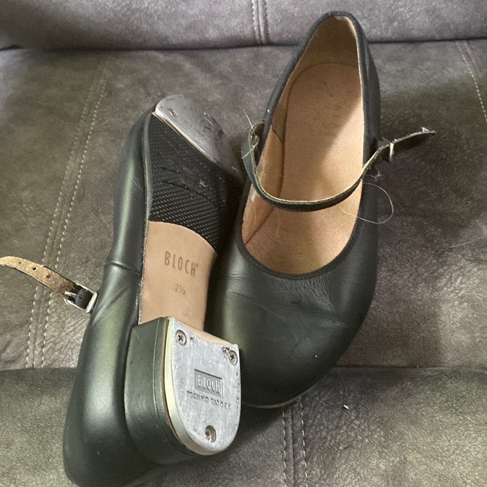 Black BLOCH Mary Jane tap shoe size 7.5 black leather great brand